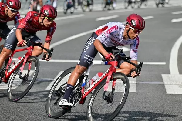 ▲馮俊凱周六在日本剛比完賽就特別趕回台灣參賽、義大利肢障選手Andrea Pusateri(右)來台挑戰臺灣KOM太平洋經典賽。（圖／大會提供）