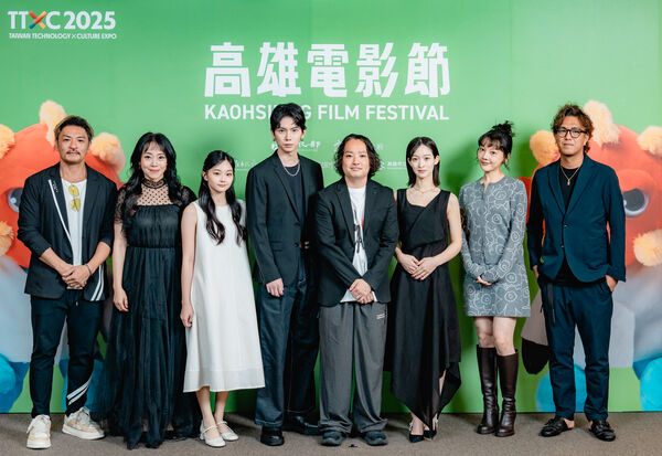 ▲《咒死你》夢多、范瑞君、邵奕玫、楊宇騰、導演宇賀那健一、海津雪乃、林思廷、製片鈴木祐介出席高雄電影節。（圖／高雄電影節提供）