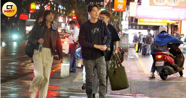 直擊／韓星李廷鎮為挺温昇豪來台　李進良招待海鮮美食感受夜生活