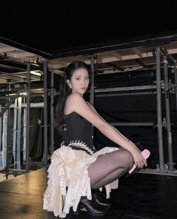 ▲▼Jisoo繁體字致謝高雄！藏呼應　粉絲暴動：我暈了。（圖／翻攝自Jisoo IG）