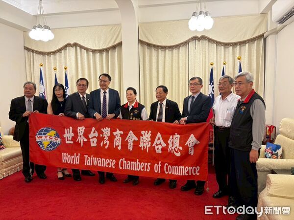 ▲▼世界台灣商會聯合總會再次展現全球台商的愛心與力量，募得新台幣838萬餘元善款助光復災區重建。（圖／花蓮縣政府提供，下同）