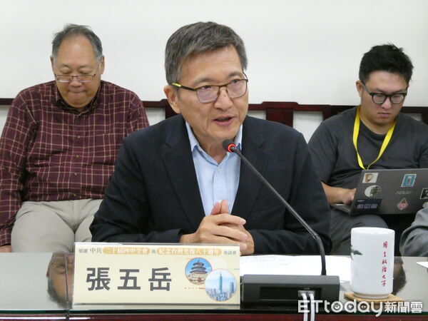 ▲▼「解讀中共『二十屆四中全會』與『紀念台灣光復八十週年』」座談會，王信賢、曾偉峰、張登及、張五岳、黃信豪、劉孟俊。（圖／記者陳冠宇攝）