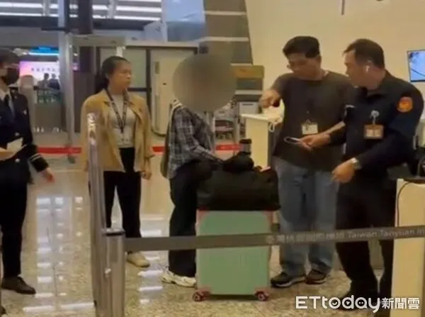 ▲桃園警方會同航警局在泰籍女車手登機的前一刻攔截。（圖／桃園警分局提供）