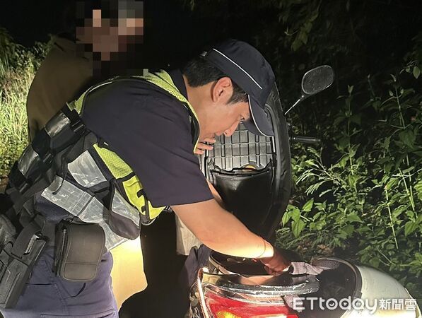 ▲里港警方高雄彭姓女子兩人加油後順利返家。（圖／記者陳崑福翻攝）