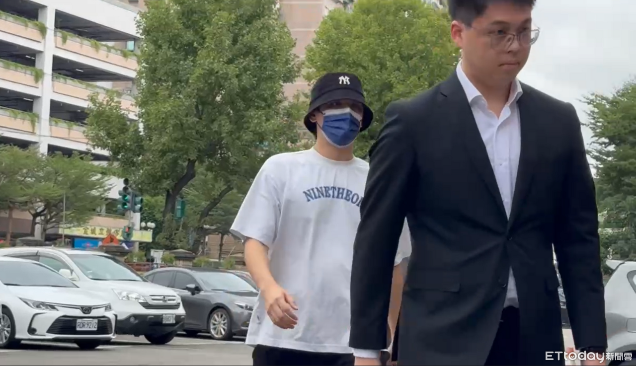 快訊/一度沉寂5個月!陳零九涉閃兵 下午現身新北地院開庭