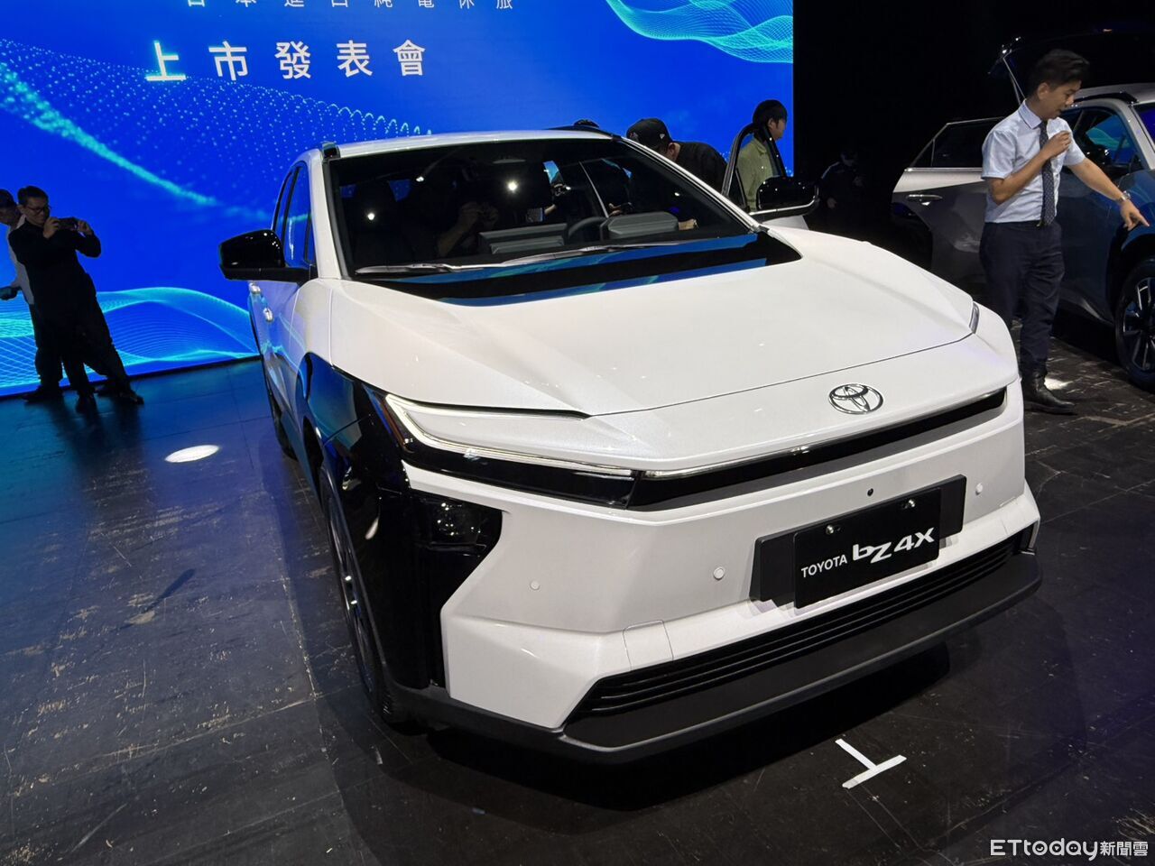 ▲TOYOTA BZ4X。（圖／記者徐煜展攝）