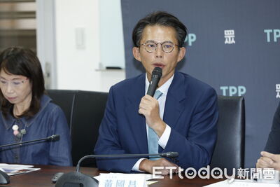 鏡週刊爆狗仔案「帳房出境」 黃國昌嗆:潑糞就跑何時道歉?