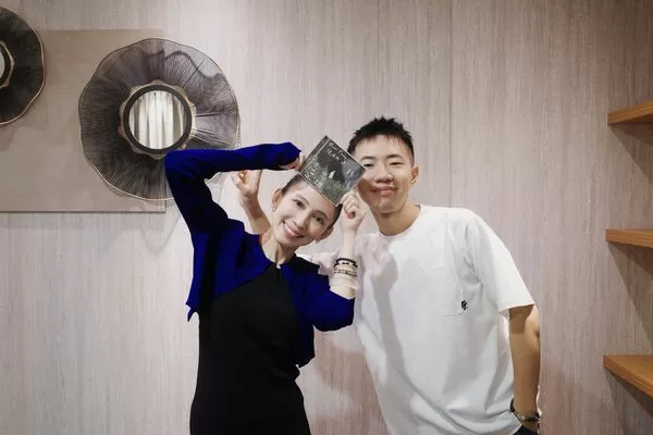 ▲▼鄭興新歌邀請戴佩妮合作。（圖／好的秋工作室提供）