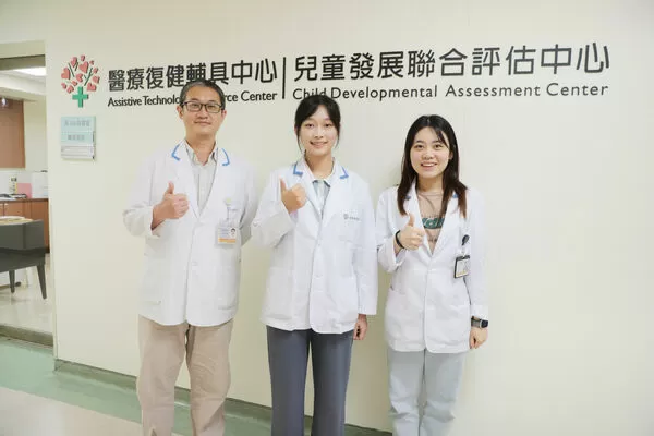▲羅東博愛醫院復健科附設兒童發展聯合評估中心助語言發展遲緩慢飛兒展翅。（圖／羅東博愛醫院提供）