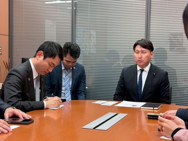 ▲▼民進黨青年局局長陳冠廷率團赴日官方訪問，拜會國土交通省副大臣佐佐木紀、自民黨政調會長小林鷹之、甫卸任法務大臣的眾議員鈴木馨祐、維新會政調會長齋藤Alex、維新會選對會委員長代行石井惠。（圖／立委陳冠廷國會辦公室提供）