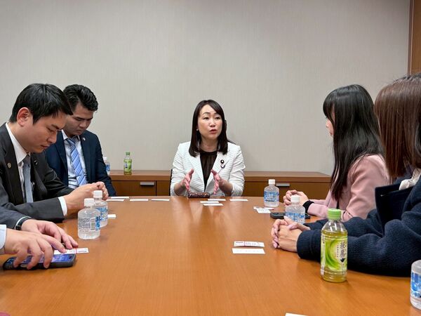 ▲▼民進黨青年局局長陳冠廷率團赴日官方訪問，拜會國土交通省副大臣佐佐木紀、自民黨政調會長小林鷹之、甫卸任法務大臣的眾議員鈴木馨祐、維新會政調會長齋藤Alex、維新會選對會委員長代行石井惠。（圖／立委陳冠廷國會辦公室提供）