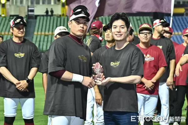 ▲▼2025中職台灣大賽G5單場MVP林泓育。（圖／記者李毓康攝）