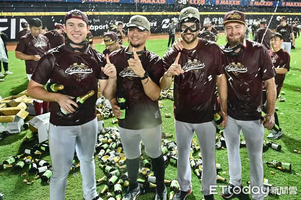 ▲▼2025中職台灣大賽，左起凱樂、威能帝、魔神樂、波賽樂。（圖／記者李毓康攝）