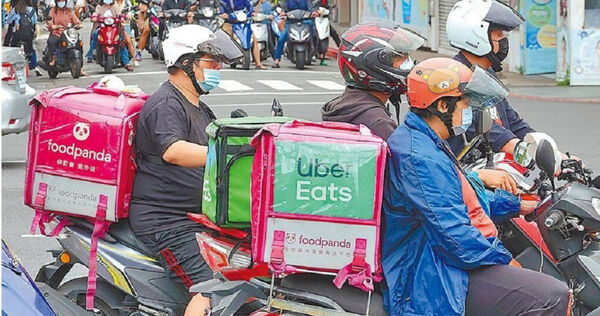 原PO表示，外送員跟他要小費。（示意圖／報系資料照）