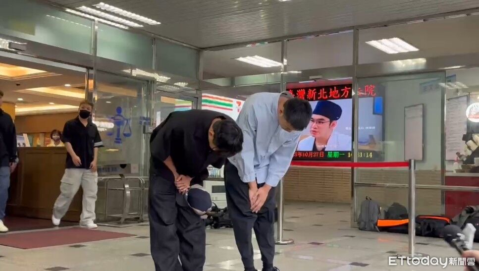 快訊/閃兵再鞠躬道歉!威廉喊「成為更好的人」 陳大天:對不起