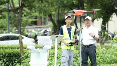 AI賦能助攻！無人機成田野守護者　屏科大引領農業智慧化新時代