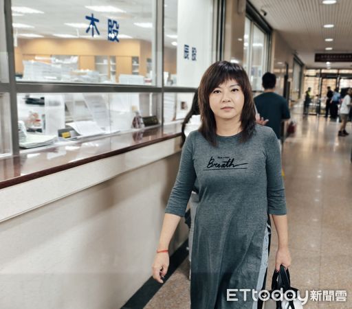 ▲▼尼奧公司負責人戴利玲今（28日）到台北地院，為柯文哲等人所涉政治獻金公益侵占案作證，指稱KP Show最高票價8800元不貴，「柯文哲的知名度，不會輸給BLACKPINK」。（圖／記者黃哲民攝）