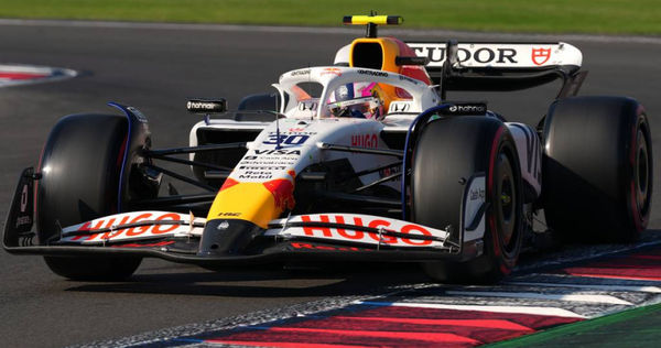 F1車手利勞森在墨西哥城賽道舉行的排位賽中所駕駛的賽車。（圖／達志／美聯社）