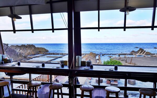 ▲▼新北貢寮東北角美食推薦「92k週末食堂」！季節限定絕美海景餐廳，一周只營業4天。（圖／部落客Mika提供）