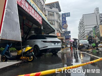 50監視器證明「詭譎刀傷車禍」非他殺　死者自拔紀錄器車內斷訊