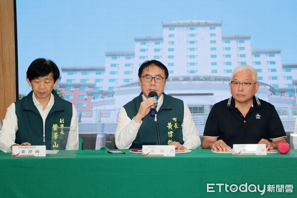 ▲台南市政府召開記者會，宣佈全面禁用廚餘養豬，啟動多元應變措施協助產業穩定經營，市長黃偉哲呼籲惜食減廚餘守護畜產安全，也守住台灣滷肉飯的香氣。（圖／記者林東良翻攝，下同）