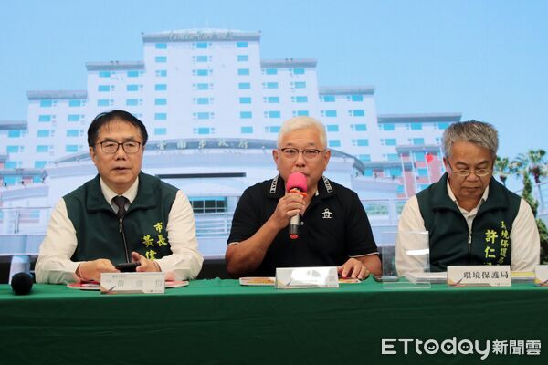 ▲台南市政府召開記者會，宣佈全面禁用廚餘養豬，啟動多元應變措施協助產業穩定經營，市長黃偉哲呼籲惜食減廚餘守護畜產安全，也守住台灣滷肉飯的香氣。（圖／記者林東良翻攝，下同）