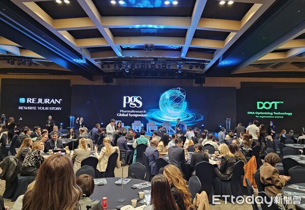 ▲韓國PharmaResearch在江陵舉辦PGS全球醫學研討會，台灣藝群醫學美容集團董事長王正坤醫師受邀出席，與各國專家探討再生醫學臨床應用。（圖／記者林東良翻攝，下同）