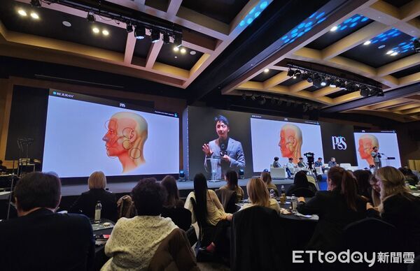 ▲韓國PharmaResearch在江陵舉辦PGS全球醫學研討會，台灣藝群醫學美容集團董事長王正坤醫師受邀出席，與各國專家探討再生醫學臨床應用。（圖／記者林東良翻攝，下同）