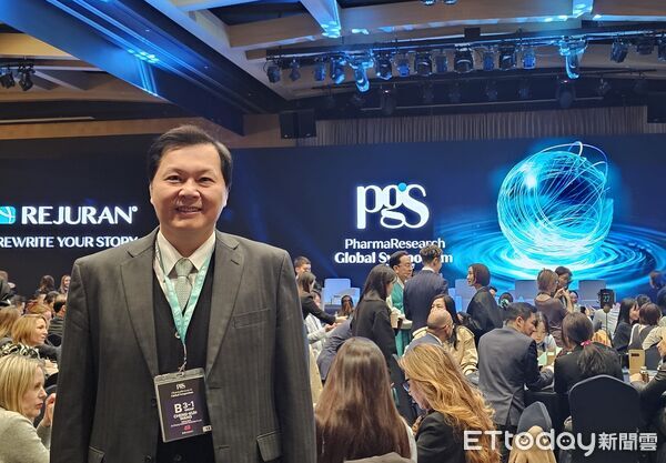 ▲韓國PharmaResearch在江陵舉辦PGS全球醫學研討會，台灣藝群醫學美容集團董事長王正坤醫師受邀出席，與各國專家探討再生醫學臨床應用。（圖／記者林東良翻攝，下同）