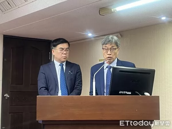 ▲▼環境部長彭啓明與農業部長陳駿季，出席立法院「防範非洲豬瘟疫情擴散」報告並接受質詢。（圖／記者許敏溶攝）