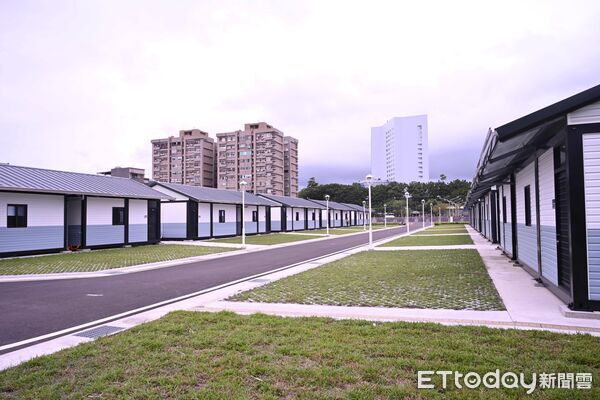 ▲▼「組合屋」建物位於花蓮市美崙地區民孝段土地(林園公園)旁。（圖／花蓮縣政府提供，下同）