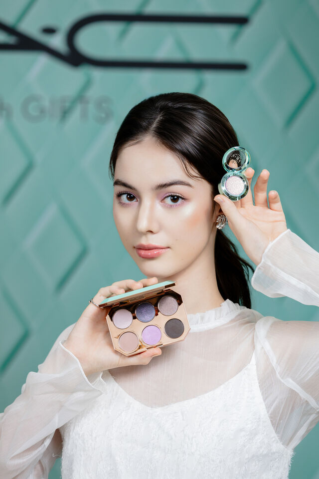 SUQQU,M.A.C,彩妝,眼影,年末,限定。（圖／記者李薇攝、suqqu_official IG、品牌提供）