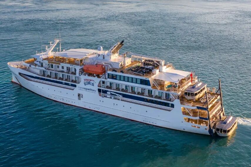 ▲▼ 珊瑚探險公司（Coral Expeditions）旗下「珊瑚冒險家號」（Coral Adventurer）郵輪。（圖／翻攝自珊瑚探險官網）