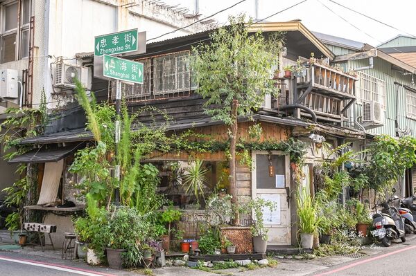 ▲▼Caffe Fiore珈琲花。（圖／部落客周花花授權提供）