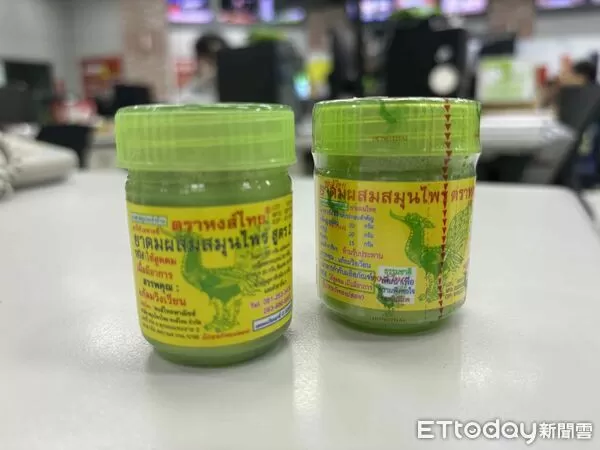 ▲▼泰國「Hong Thai天鵝牌草藥鼻通」。（圖／記者張方瑀攝）