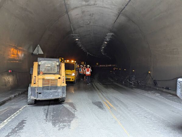 ▲▼    燕子口堰塞湖水位已降，中橫公路台8線天祥至太魯閣路段預估今(29)日17:00開放通行         。（圖／翻攝東區養護工程分局）