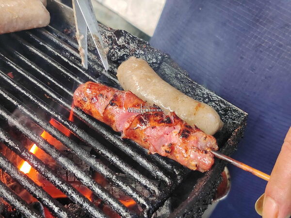 ▲▼礁溪香腸伯。（圖／部落客WISELY&rsquo;S 拍拍照寫寫字授權提供）