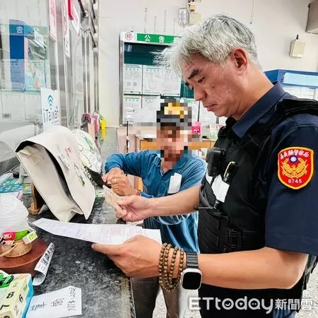 ▲▼  【老翁網路交友要匯款　布袋警即時攔阻保住血汗錢】  。（圖／布袋分局提供）