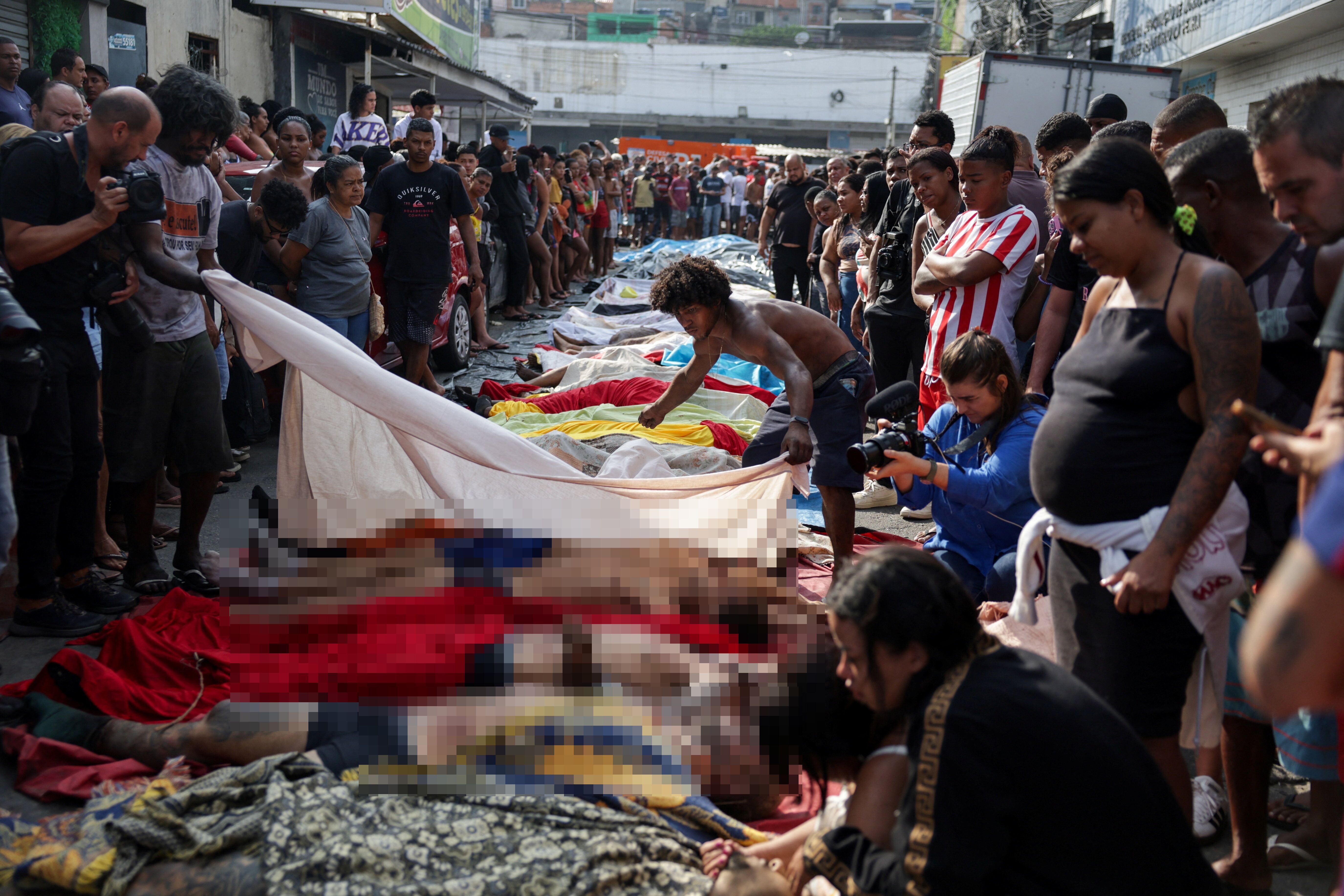 ▲▼巴西警方掃毒行動，在森林槍殺上百人。（圖／路透）