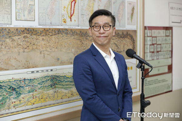 ▲▼民進黨立院黨團幹事長鍾佳濱接受媒體聯訪。（圖／記者湯興漢攝）