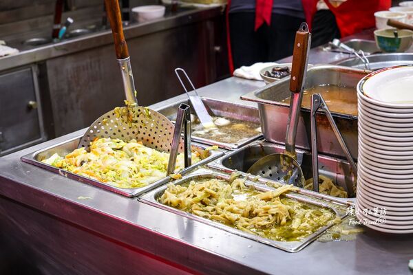 ▲▼店小二魯肉飯。（圖／部落客陳小可的吃喝玩樂授權提供）