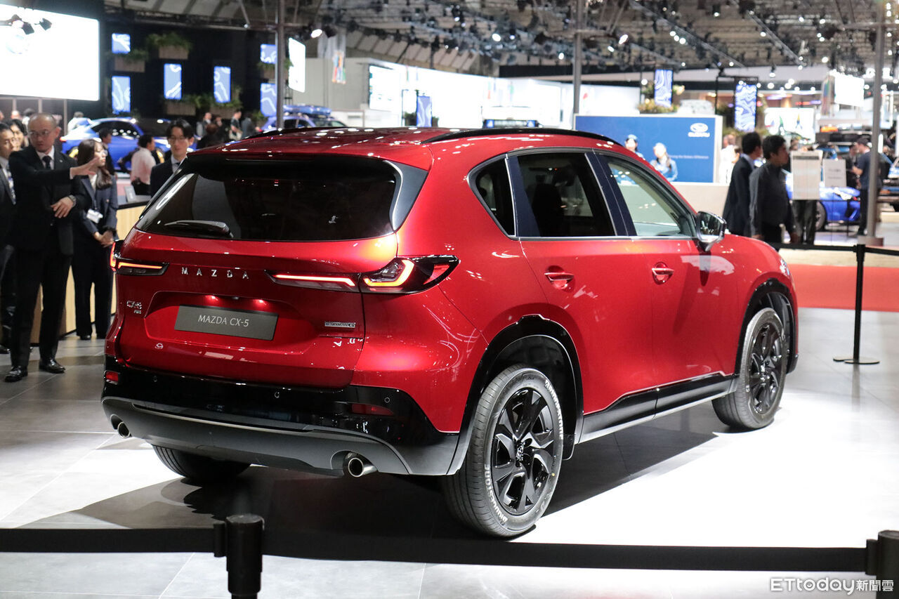 ▲Mazda馬自達日本移動展概念車與新CX-5。（圖／記者張慶輝攝）