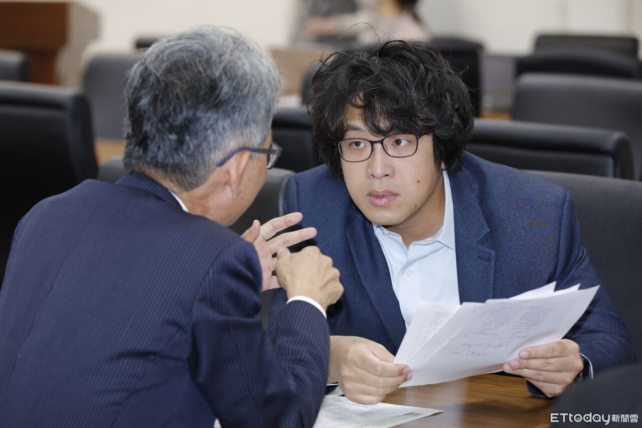 沈伯洋選台北市長支持者憂被糟蹋 曹興誠:怕對手不敢選才是丟臉