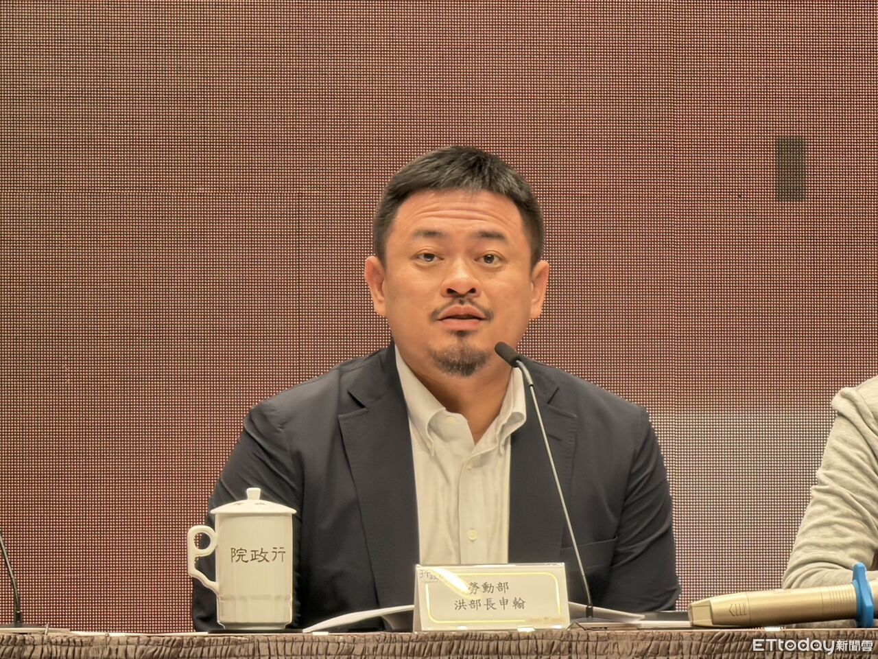 行政院修勞保條例　勞保撥補法制化、每3年檢討財務