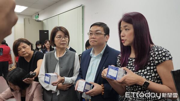 ▲檢測試劑,黃秀芳。（圖／記者游瓊華攝）