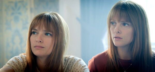 ▲《天才琴手》海選了卡蜜兒拉札（左）和梅蘭妮侯貝爾（右）飾演雙胞胎鋼琴家，意外發現兩人竟然是「閨蜜」。（圖／海鵬提供）