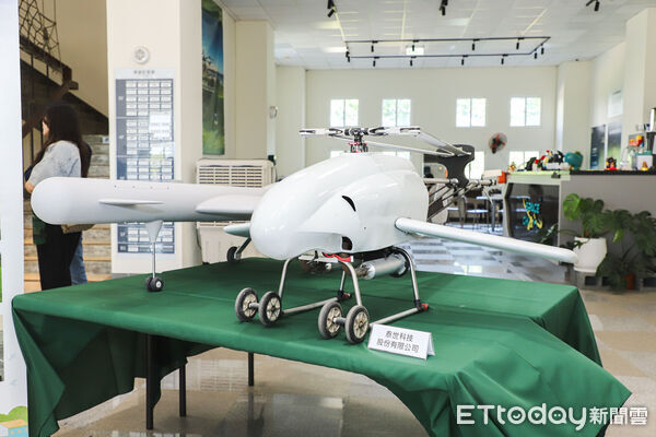 ▲▼   翁章梁出席民雄航太暨無人機產業園區發展說明會，盼加速無人機產業成長   。（圖／嘉義縣政府提供）