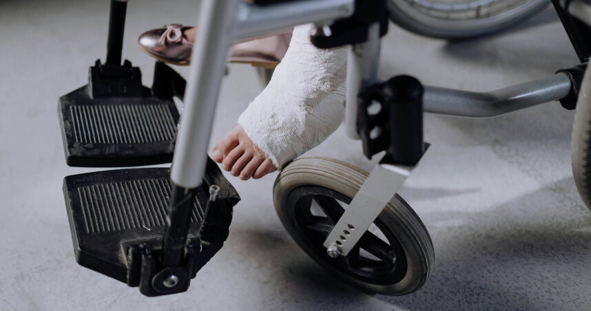 腳後跟疼半年竟是阿基里斯腱斷裂 她慘錯過黃金治療期