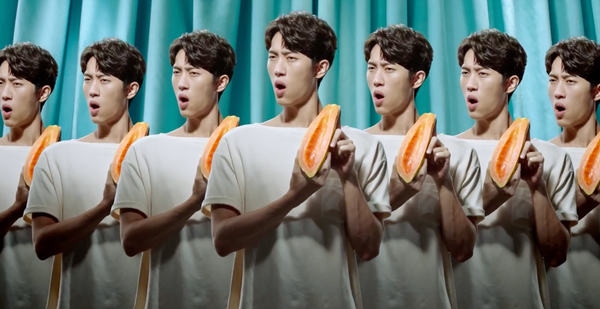 ▲范姜彥豐過往拍攝的經典廣告，再掀熱議。（圖／翻攝自Facebook／凱渥 CatWalk）