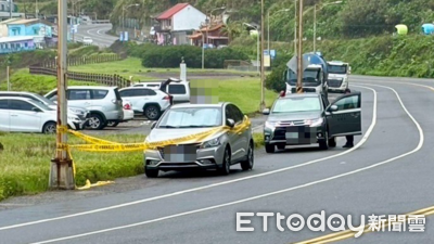 新北瑞芳轎車停路邊飄臭味! 警開門驚見「一具女屍躺車內」